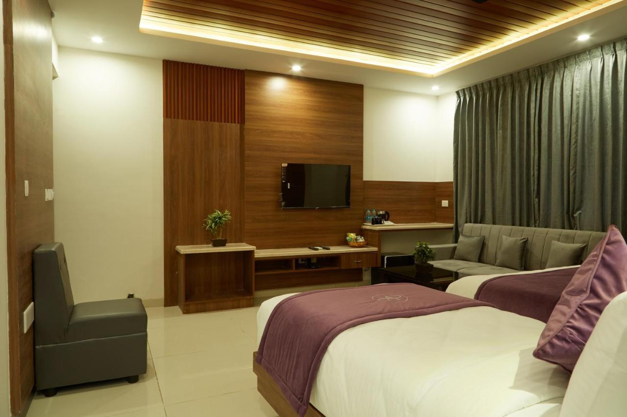 Vovo Premier Hotel 班加罗尔 外观 照片
