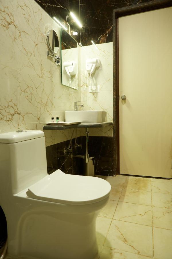 Vovo Premier Hotel 班加罗尔 外观 照片