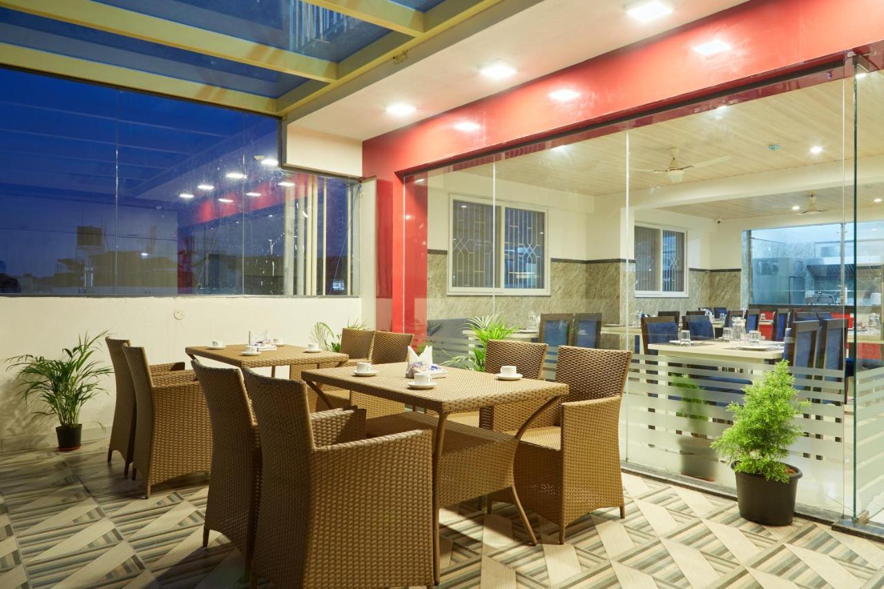 Vovo Premier Hotel 班加罗尔 外观 照片