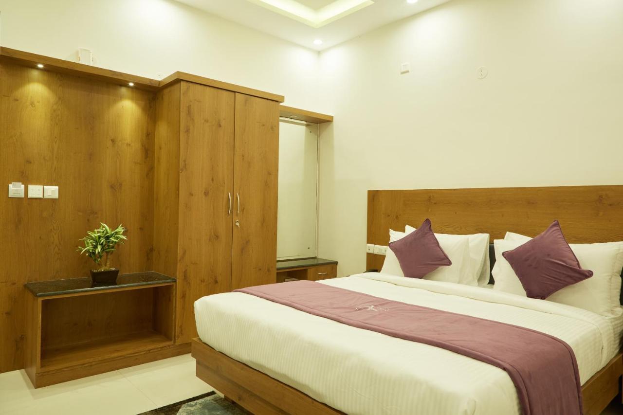Vovo Premier Hotel 班加罗尔 外观 照片