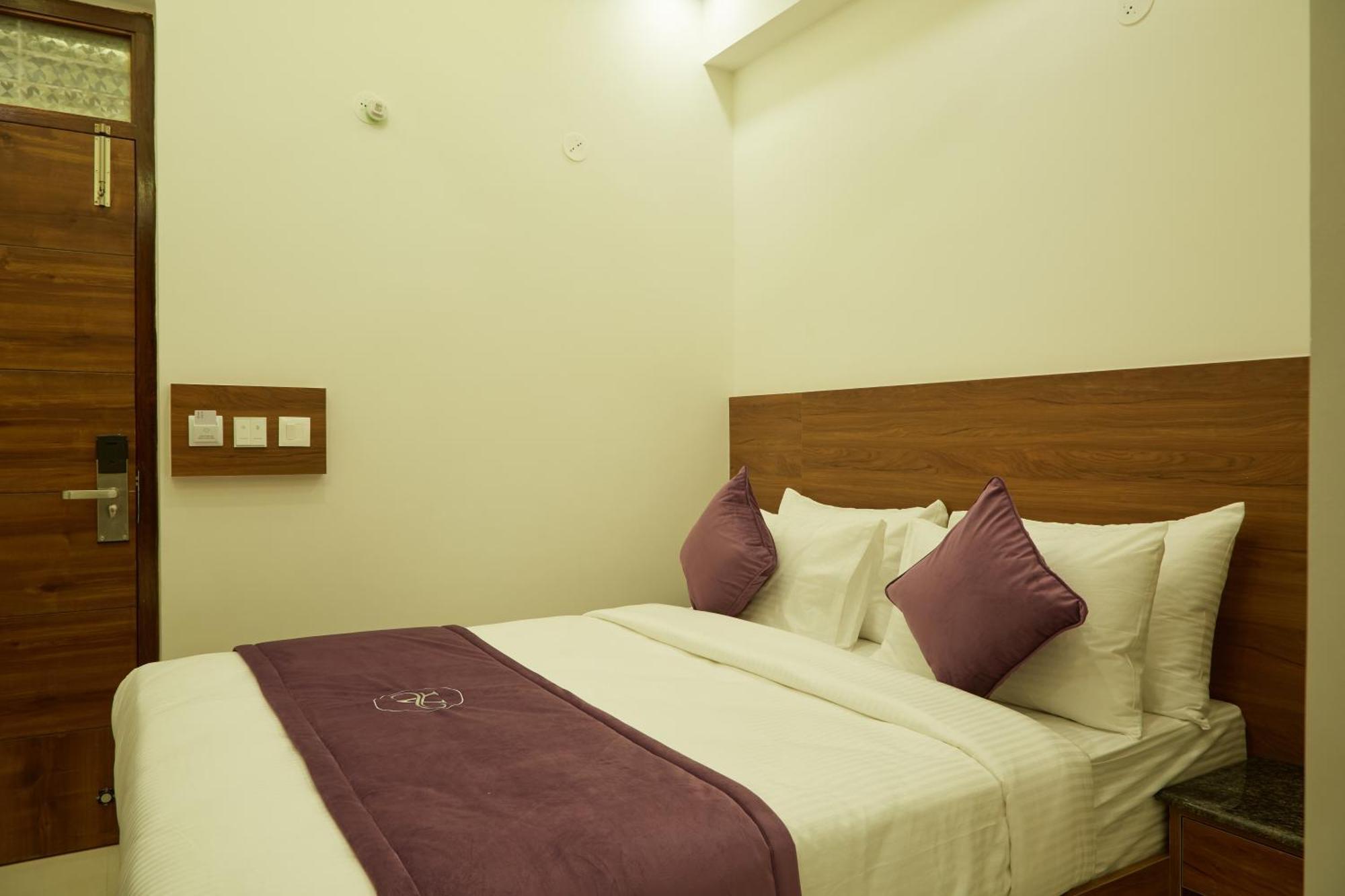 Vovo Premier Hotel 班加罗尔 外观 照片